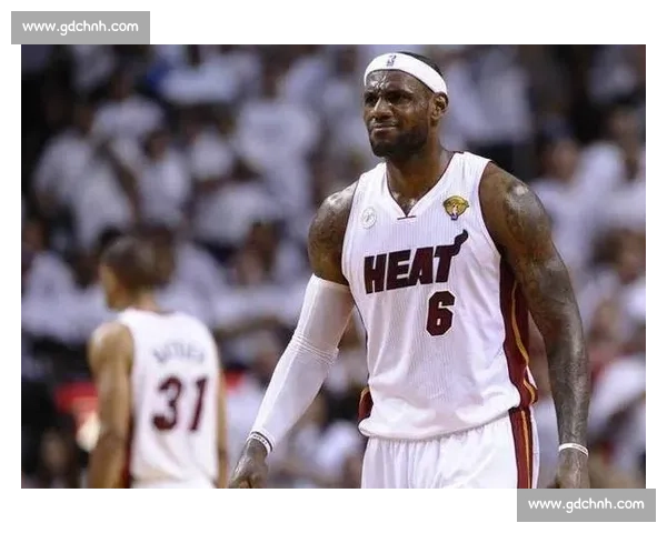 前警员盗詹姆斯 2013 总决球衣 10 万贱卖，苏富比 370 万天价成交