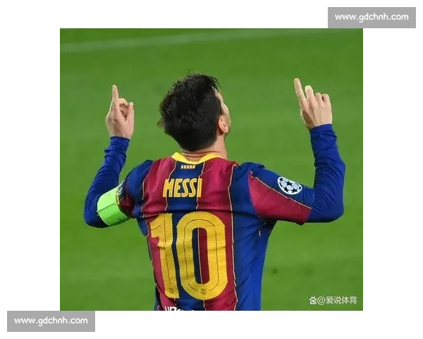 梅西头球造险复刻经典，巴黎 4-0 碾压迈阿密晋级世俱杯八强