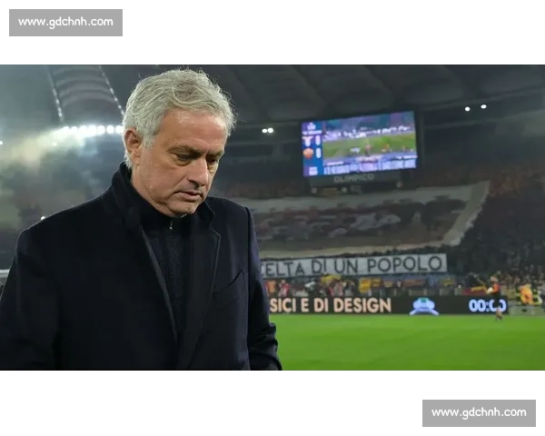 费内巴切主席释疑解雇穆帅：防守足球难融土超攻势土壤